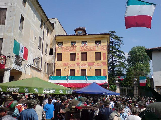 Adunata Alpini BAssano 2008 MK-325.JPG